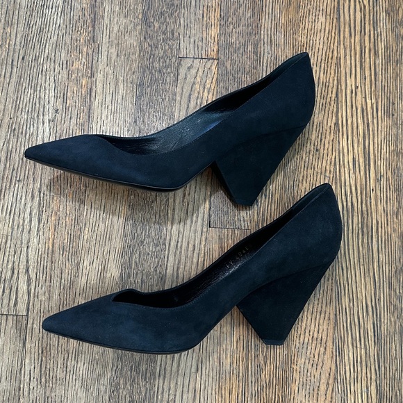 Saint Laurent Suede Pumps - Picture 11 of 11